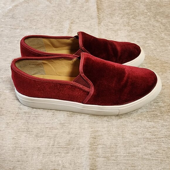 Dirty Laundry Women's Velvet Slip-On Sneakers - Merlot Color Size 7 - Picture 3 of 4